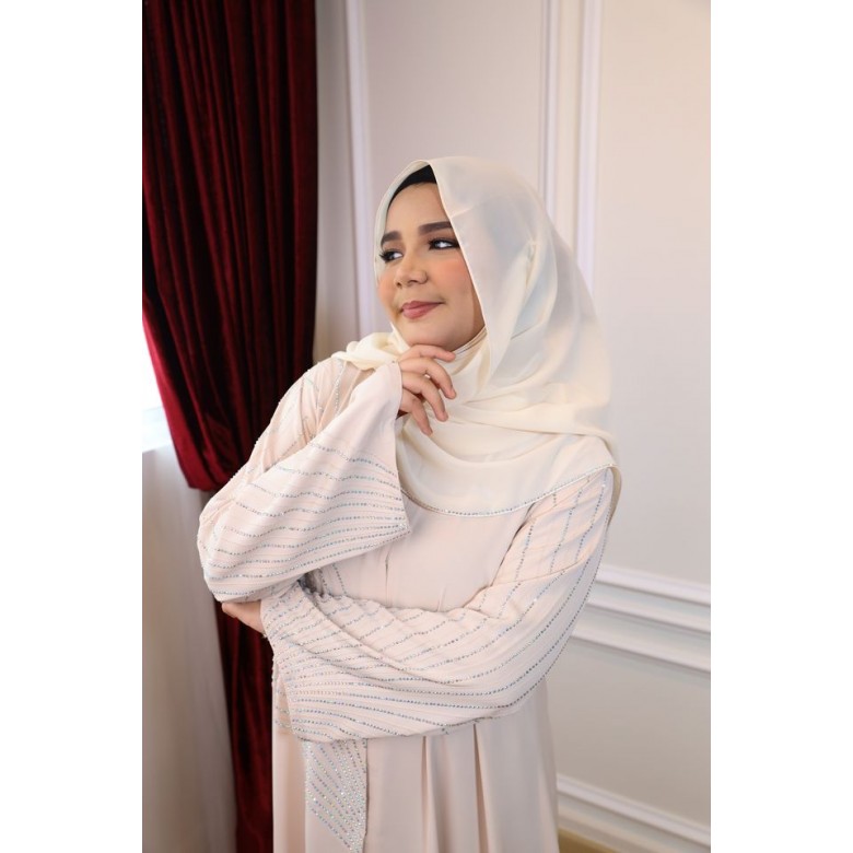 DAREEN ABAYA